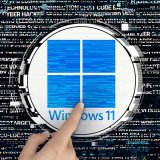 Windows 11: gli utenti criticano taskbar fissa e obbligo dell’account