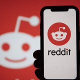 L’AI di Reddit parla anche italiano