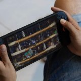 Il ritorno del trend di leccare le cartucce di Nintendo Switch