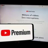 YouTube Premium: stop alla condivisione del Piano Famiglia tra abitazioni diverse