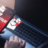 Attenzione agli Sms truffaldini: la nuova minaccia per gli utenti di Amazon